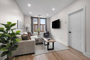 Old Montreal Luxury Apartment 1